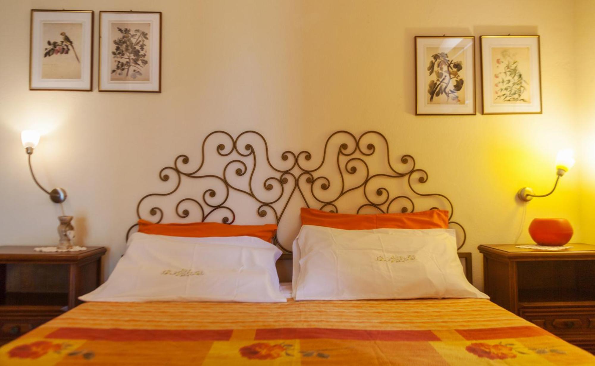 Casale Le Pitte Villa Porto Azzurro Ngoại thất bức ảnh