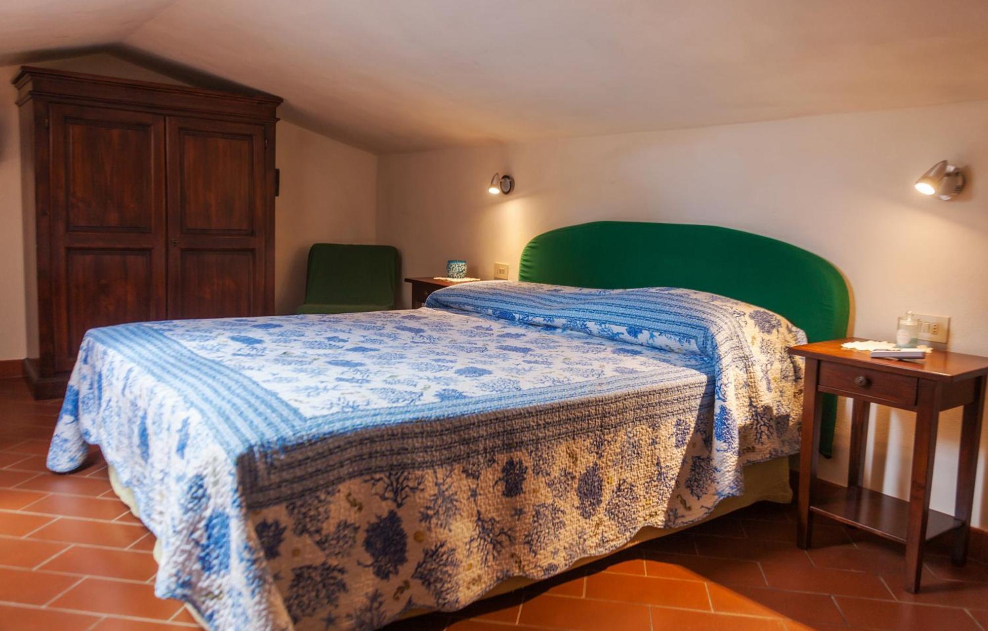 Casale Le Pitte Villa Porto Azzurro Ngoại thất bức ảnh