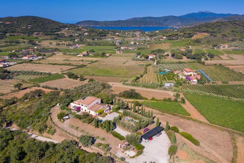 Casale Le Pitte Villa Porto Azzurro Ngoại thất bức ảnh