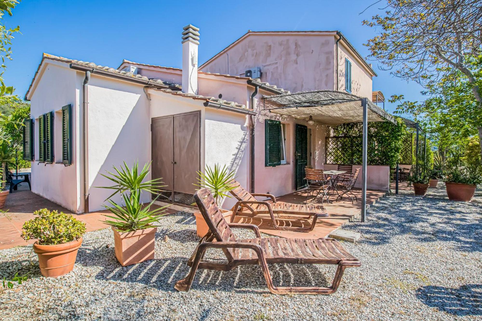 Casale Le Pitte Villa Porto Azzurro Ngoại thất bức ảnh